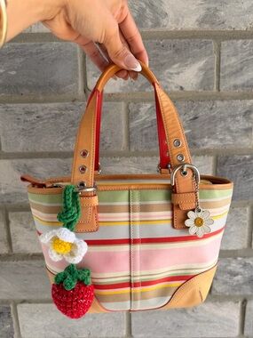 SOLD Vintage Coach Daisy Hampton Tote Bag Y2K RARE 🌼